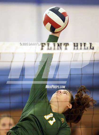 Thumbnail 2 in Georgetown Visitation Prep vs. Charles J. Colgan photogallery.