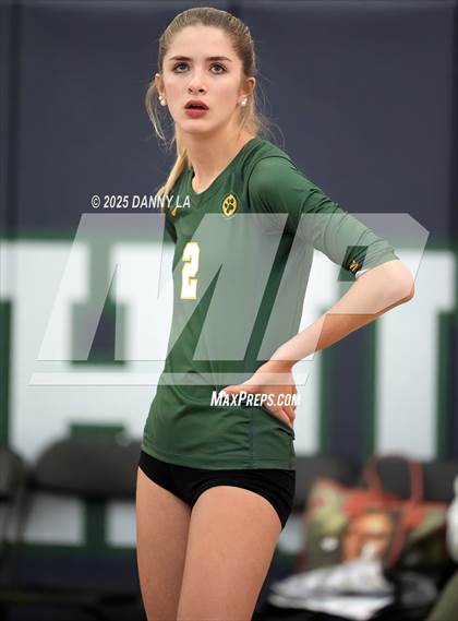 Thumbnail 2 in Georgetown Visitation Prep vs. Charles J. Colgan photogallery.