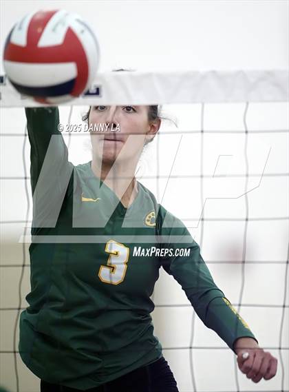 Thumbnail 1 in Georgetown Visitation Prep vs. Charles J. Colgan photogallery.