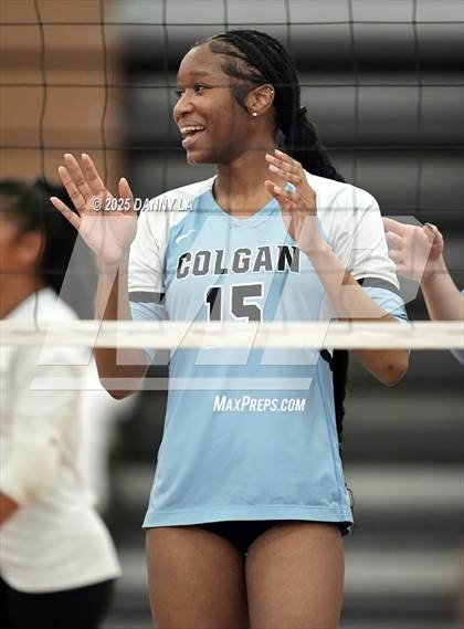 Thumbnail 1 in Georgetown Visitation Prep vs. Charles J. Colgan photogallery.