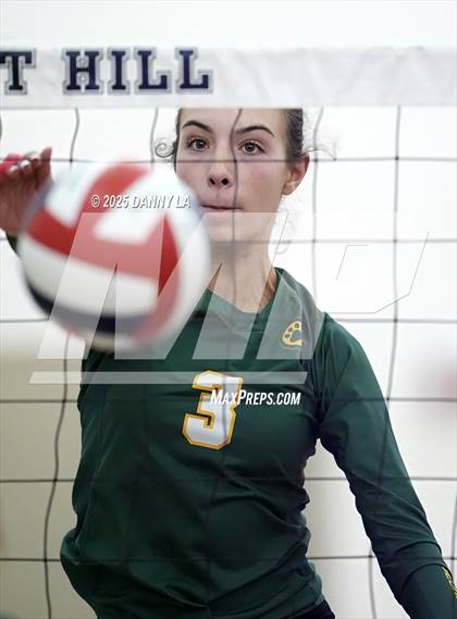 Thumbnail 3 in Georgetown Visitation Prep vs. Charles J. Colgan photogallery.