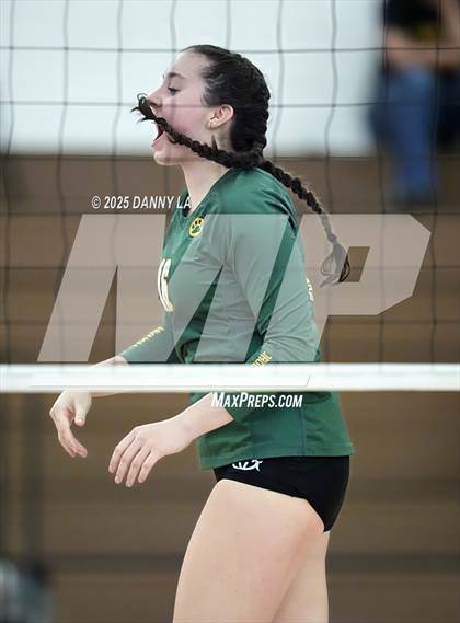 Thumbnail 3 in Georgetown Visitation Prep vs. Charles J. Colgan photogallery.