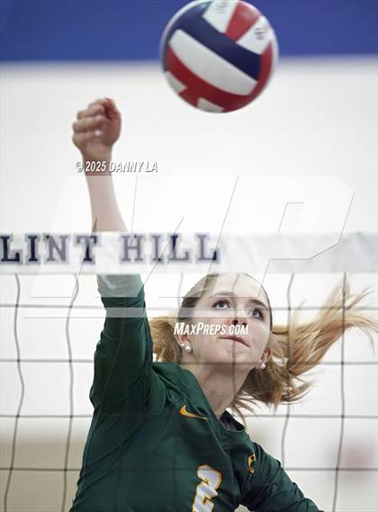 Thumbnail 1 in Georgetown Visitation Prep vs. Charles J. Colgan photogallery.