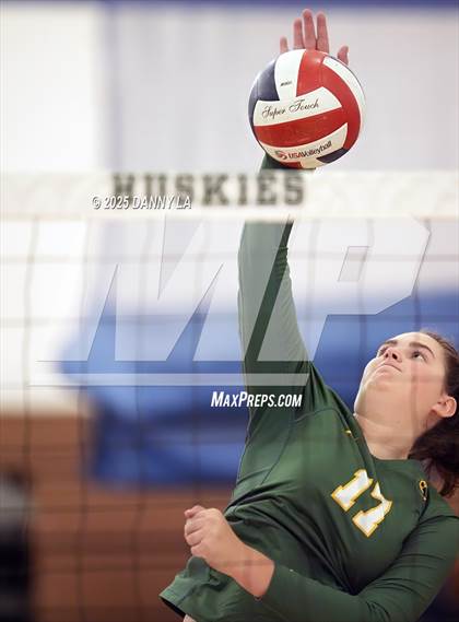 Thumbnail 3 in Georgetown Visitation Prep vs. Charles J. Colgan photogallery.