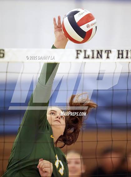 Thumbnail 2 in Georgetown Visitation Prep vs. Charles J. Colgan photogallery.