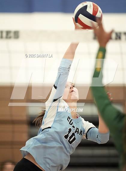 Thumbnail 1 in Georgetown Visitation Prep vs. Charles J. Colgan photogallery.