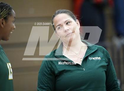 Thumbnail 2 in Georgetown Visitation Prep vs. Charles J. Colgan photogallery.
