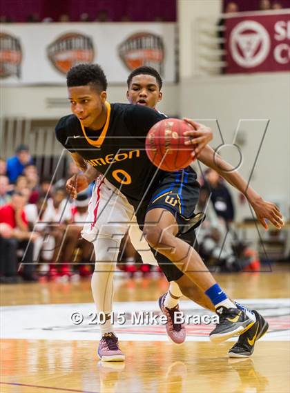 Thumbnail 2 in Archbishop Carroll vs. Simeon (Spalding HoopHall Classic) photogallery.