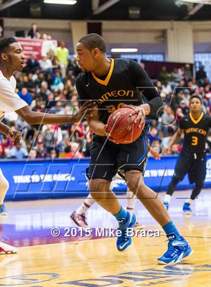 Thumbnail 3 in Archbishop Carroll vs. Simeon (Spalding HoopHall Classic) photogallery.