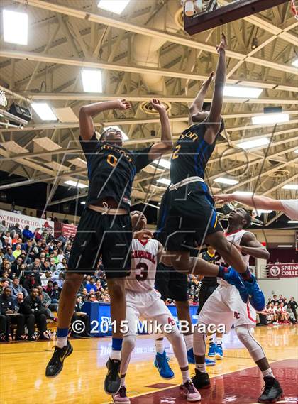 Thumbnail 3 in Archbishop Carroll vs. Simeon (Spalding HoopHall Classic) photogallery.
