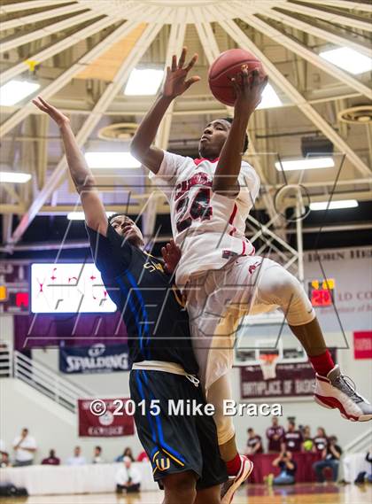 Thumbnail 1 in Archbishop Carroll vs. Simeon (Spalding HoopHall Classic) photogallery.