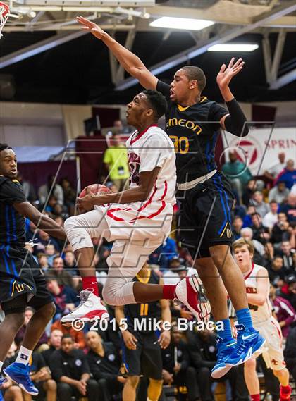 Thumbnail 2 in Archbishop Carroll vs. Simeon (Spalding HoopHall Classic) photogallery.