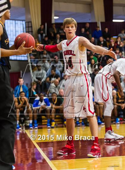 Thumbnail 2 in Archbishop Carroll vs. Simeon (Spalding HoopHall Classic) photogallery.