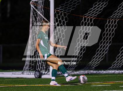 Thumbnail 2 in Hingham @ Duxbury photogallery.