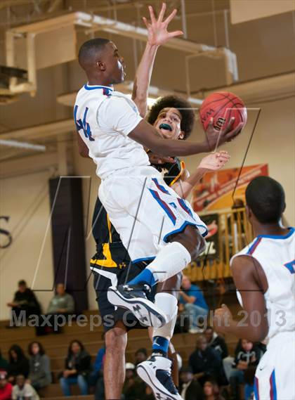 Thumbnail 1 in Apex vs Person (MLK Holiday Classic Tournament)  photogallery.