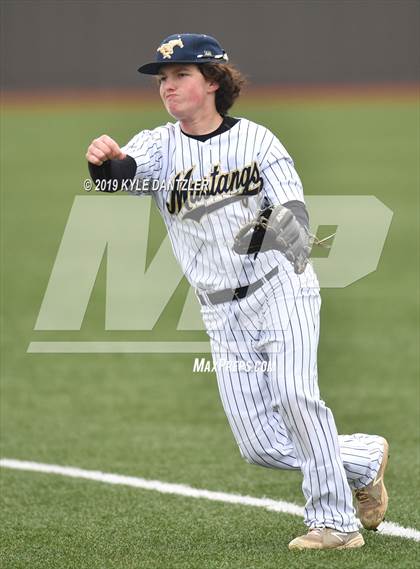 Thumbnail 2 in McKinney Christian Academy vs Bishop Lynch (Texas Private School Classic) photogallery.