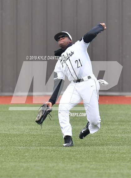 Thumbnail 1 in McKinney Christian Academy vs Bishop Lynch (Texas Private School Classic) photogallery.