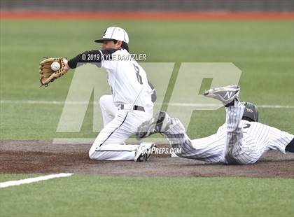 Thumbnail 3 in McKinney Christian Academy vs Bishop Lynch (Texas Private School Classic) photogallery.