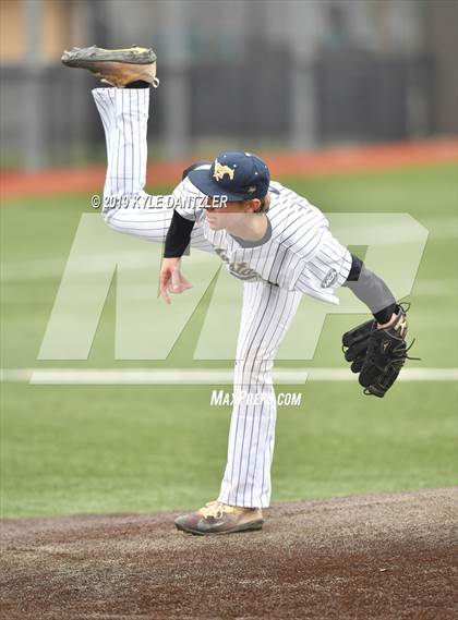 Thumbnail 3 in McKinney Christian Academy vs Bishop Lynch (Texas Private School Classic) photogallery.