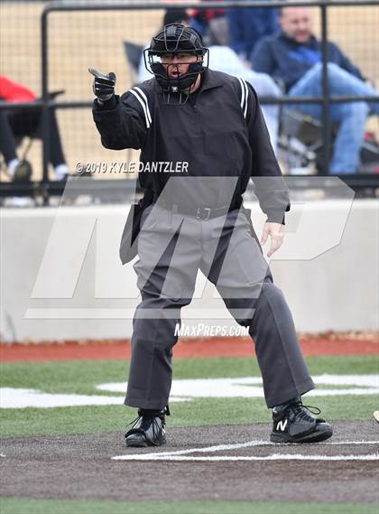Thumbnail 3 in McKinney Christian Academy vs Bishop Lynch (Texas Private School Classic) photogallery.
