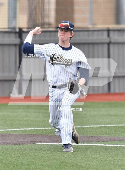 Thumbnail 3 in McKinney Christian Academy vs Bishop Lynch (Texas Private School Classic) photogallery.