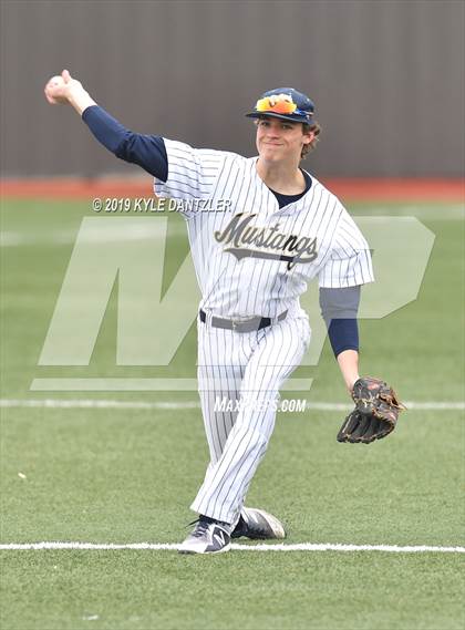 Thumbnail 3 in McKinney Christian Academy vs Bishop Lynch (Texas Private School Classic) photogallery.