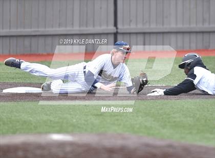 Thumbnail 1 in McKinney Christian Academy vs Bishop Lynch (Texas Private School Classic) photogallery.