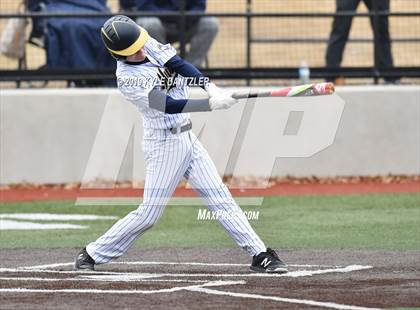 Thumbnail 1 in McKinney Christian Academy vs Bishop Lynch (Texas Private School Classic) photogallery.
