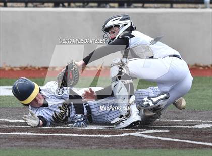Thumbnail 3 in McKinney Christian Academy vs Bishop Lynch (Texas Private School Classic) photogallery.
