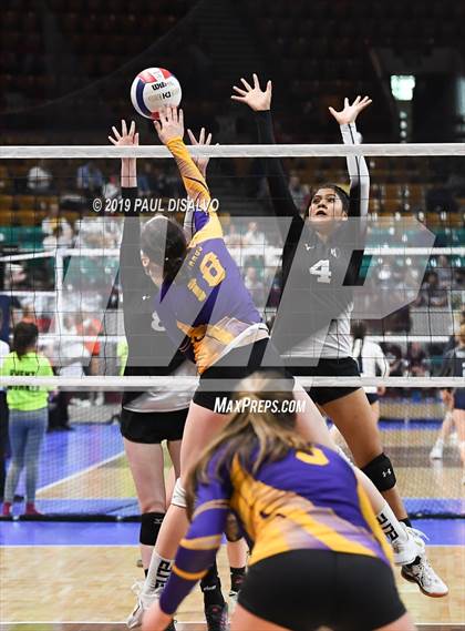 Thumbnail 1 in West Grand vs. Dolores (CHAAA 2A 3rd Round) photogallery.