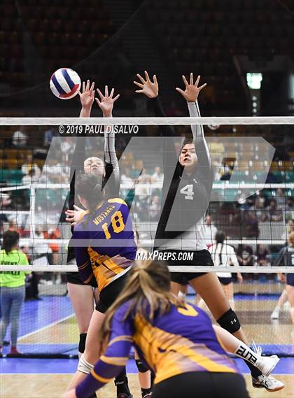 Thumbnail 2 in West Grand vs. Dolores (CHAAA 2A 3rd Round) photogallery.
