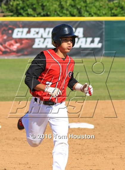 Thumbnail 2 in Glendora vs. Bonita photogallery.