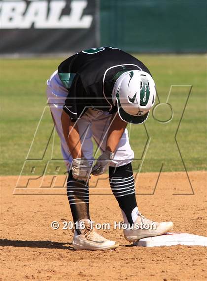 Thumbnail 2 in Glendora vs. Bonita photogallery.