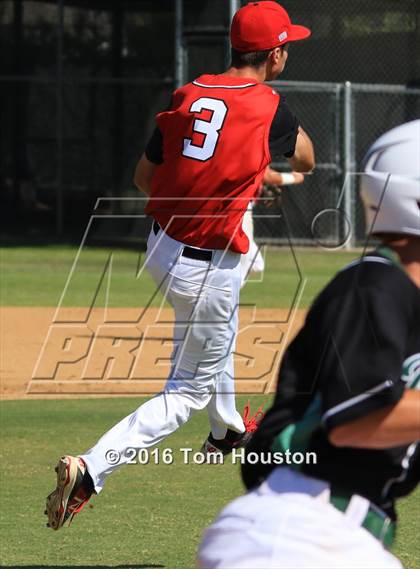 Thumbnail 3 in Glendora vs. Bonita photogallery.