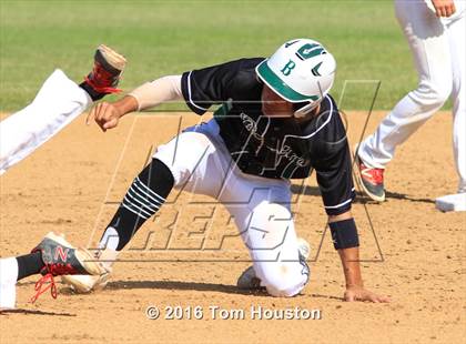 Thumbnail 2 in Glendora vs. Bonita photogallery.