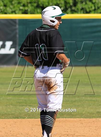 Thumbnail 1 in Glendora vs. Bonita photogallery.