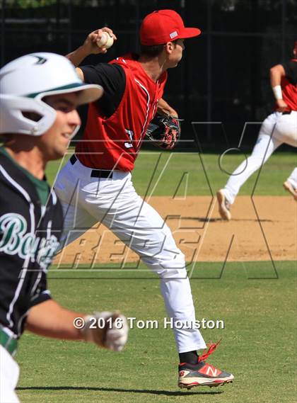 Thumbnail 2 in Glendora vs. Bonita photogallery.