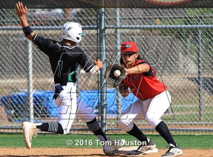 Thumbnail 3 in Glendora vs. Bonita photogallery.