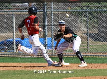 Thumbnail 3 in Glendora vs. Bonita photogallery.