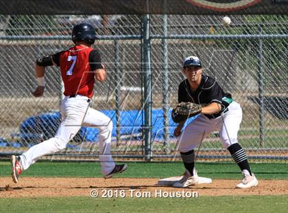 Thumbnail 2 in Glendora vs. Bonita photogallery.