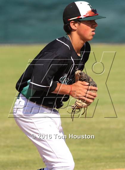 Thumbnail 2 in Glendora vs. Bonita photogallery.