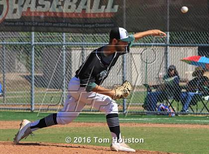 Thumbnail 3 in Glendora vs. Bonita photogallery.