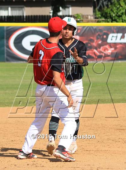 Thumbnail 1 in Glendora vs. Bonita photogallery.