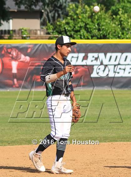 Thumbnail 1 in Glendora vs. Bonita photogallery.