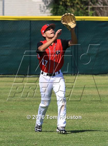 Thumbnail 1 in Glendora vs. Bonita photogallery.