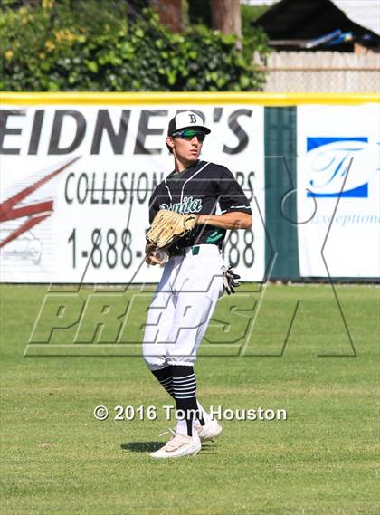 Thumbnail 1 in Glendora vs. Bonita photogallery.
