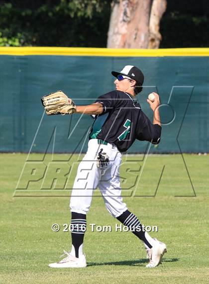Thumbnail 1 in Glendora vs. Bonita photogallery.