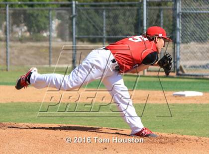 Thumbnail 2 in Glendora vs. Bonita photogallery.
