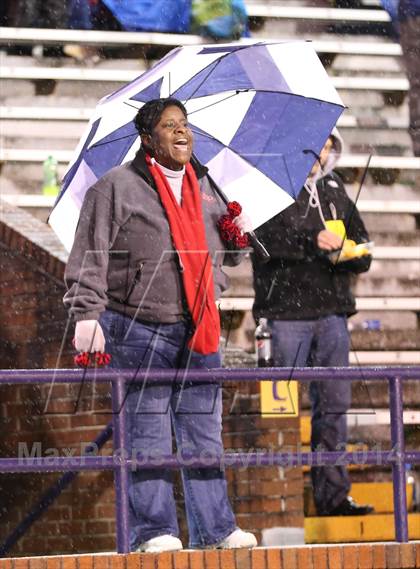 Thumbnail 2 in Ensworth vs. MUS (TSSAA Division II Class AA BlueCross Bowl)  photogallery.