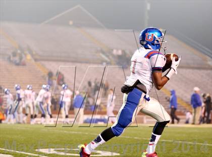 Thumbnail 1 in Ensworth vs. MUS (TSSAA Division II Class AA BlueCross Bowl)  photogallery.